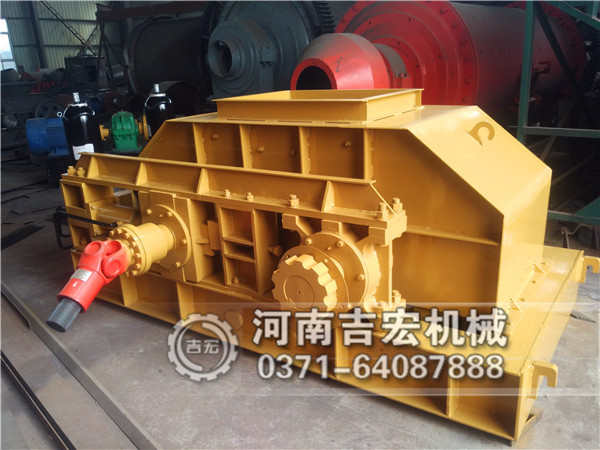 河南地區(qū)專業(yè)液壓雙輥打砂機生產(chǎn)廠家-吉宏！