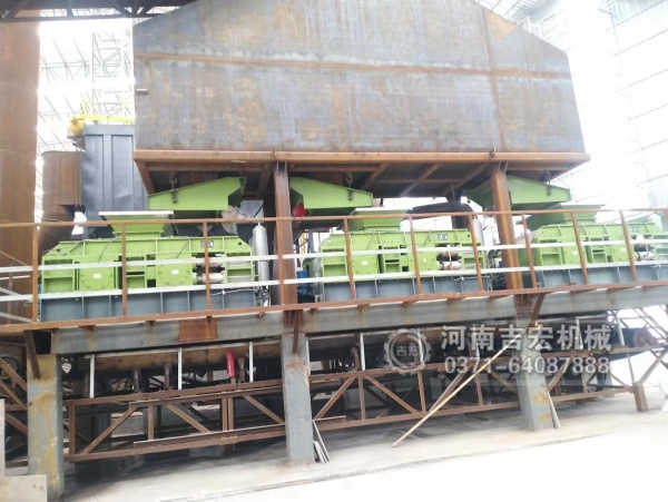 對(duì)輥制砂機(jī)在砂石廠的應(yīng)用優(yōu)勢(shì)與選購(gòu)要點(diǎn)！
