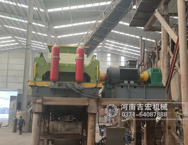 粒度精準控制：金尾礦對輥破碎機如何實現(xiàn)高效回收的“關鍵一步”！